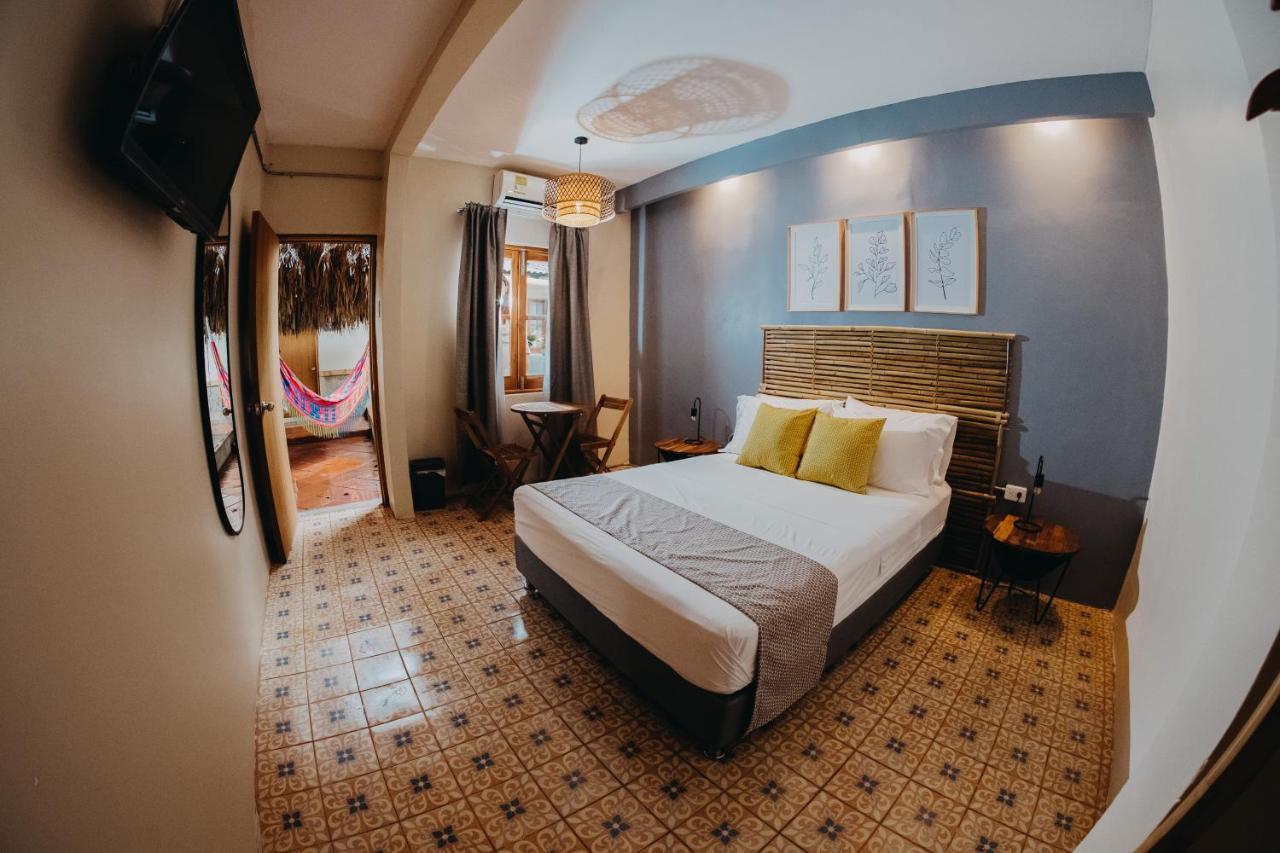 Single Room with Shared Bathroom,1328155772:JPEG
